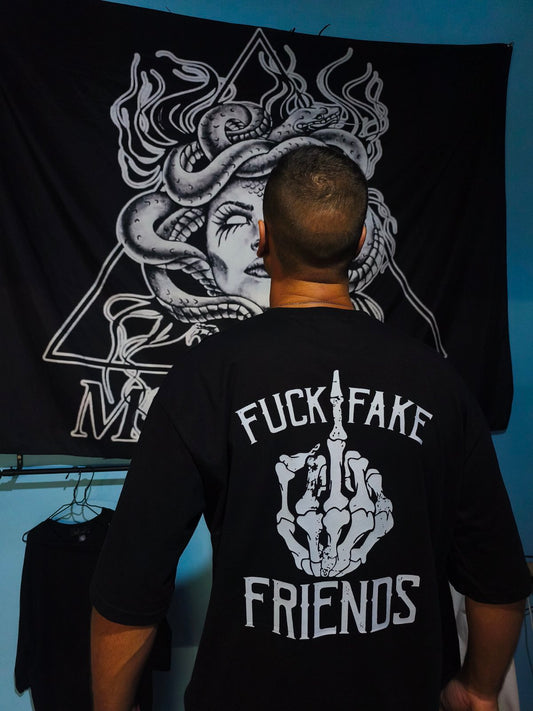 MEDUSAA T-SHIRT “F***K FAKE FRIENDS”