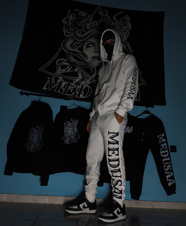 MEDUSAA SET TOTAL WHITE